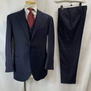 【LIVERANO & LIVERANO リベラーノ】ビスポーク注文服 秋冬向けウール ストライプ柄ネイビースーツ 3Pスリーピース 50~52