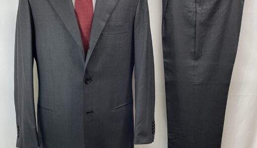 【Kiton キトン】贅沢14Micron180’sウール 春夏向け 定番グレースーツ 50～52 灰色無地