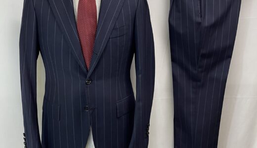 【Cesare Attolini アットリーニ】最高峰ナポリ仕立て 春夏向け150’s チョークストライプ柄ネイビースーツ 44 濃紺色