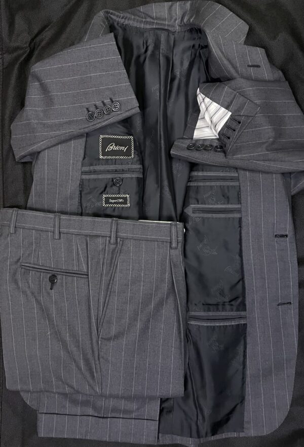 【Brioni ブリオーニ】合い物150sウール 定番ストライプ柄ミディアムグレースーツ NOMENTANO 44～46 - 画像 (4)
