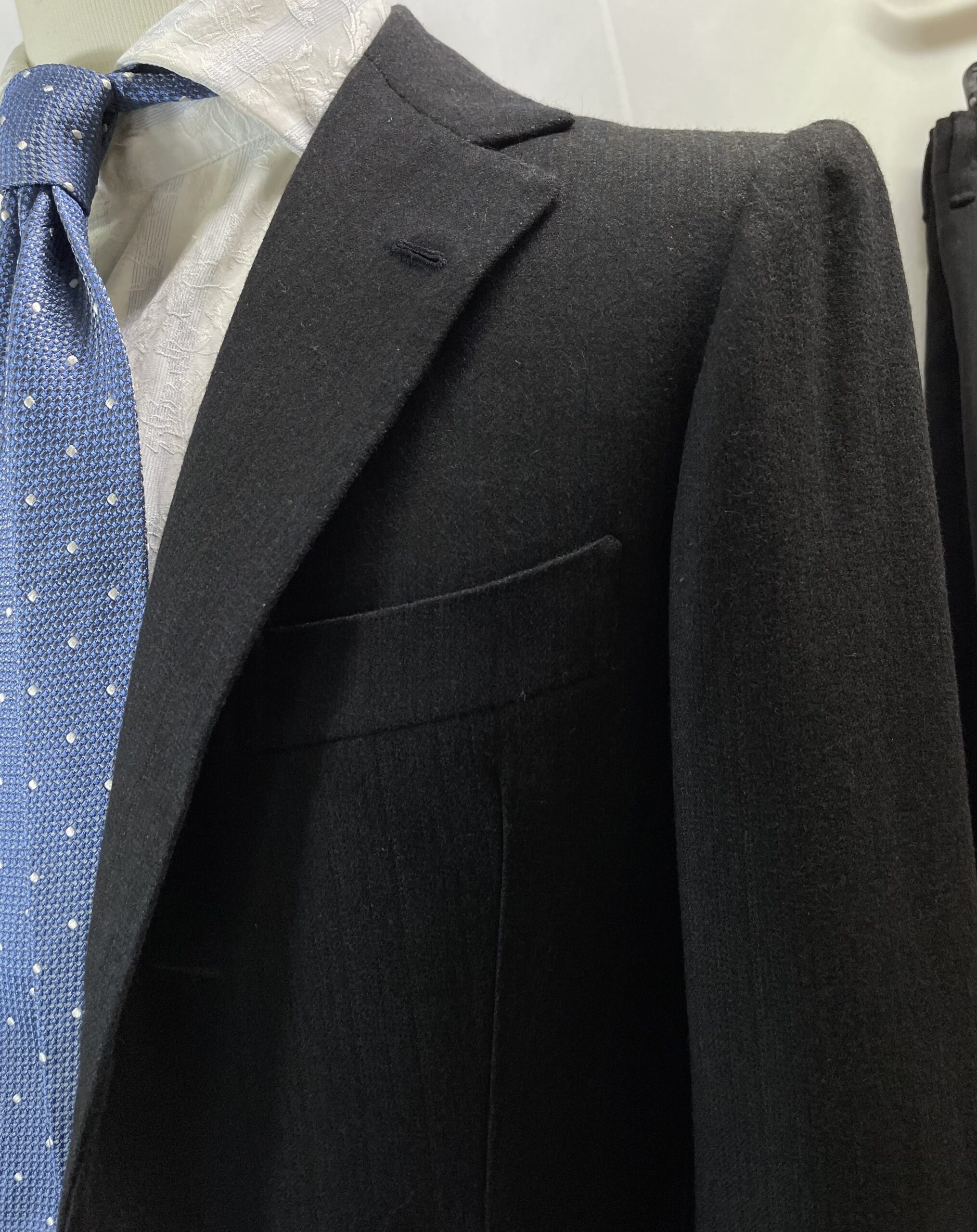 【COSTANTINO コスタンティーノ】ビスポーク注文服 ヴィンテージ生地 3Pスリーピース ダークグレースーツ 42~44{sold out thanks!} - 画像 (3)