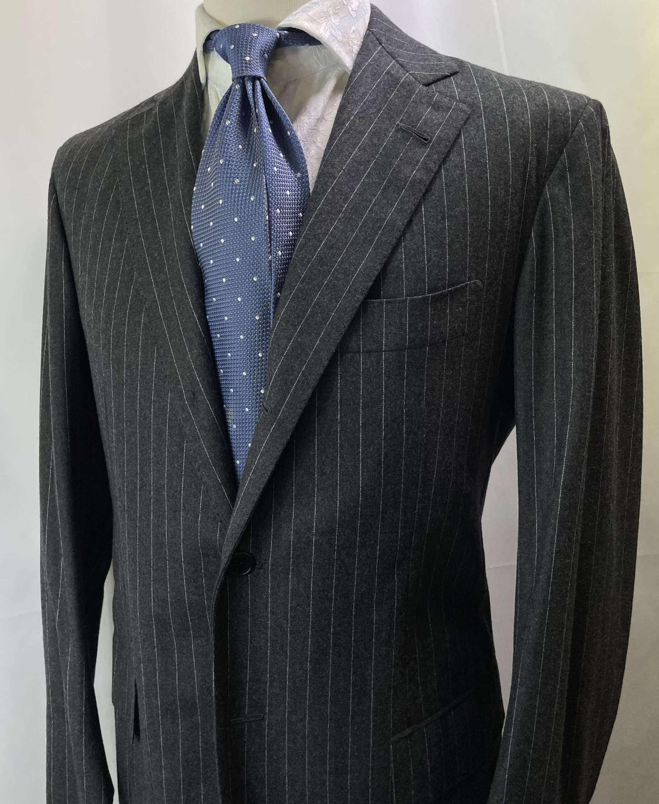 【SARTORIA SABINO サビーノ】手仕事ナポリ仕立て 秋冬向け ピンストライプ柄 グレースーツ 48{sold out thanks!} - 画像 (2)