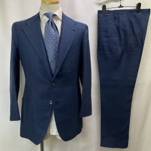【Pirozzi ピロッツィ】ナポリ四天王サルト ビスポーク注文服 極上アイリッシュリネン麻ネイビースーツ 46位 青紺無地