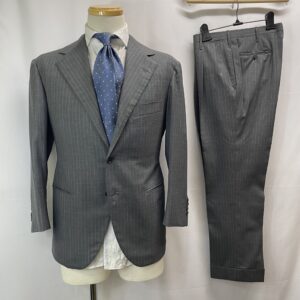 【LIVERANO & LIVERANO リベラーノ】ビスポーク注文服 合い物 ストライプ柄ミディアムグレースーツ 44～46