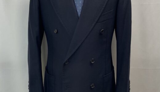 【Cesare Attolini アットリーニ】手仕事ナポリ仕立て 合い物カシミヤ混ウール 美麗ダブルジャケット 紺色無地 46～48